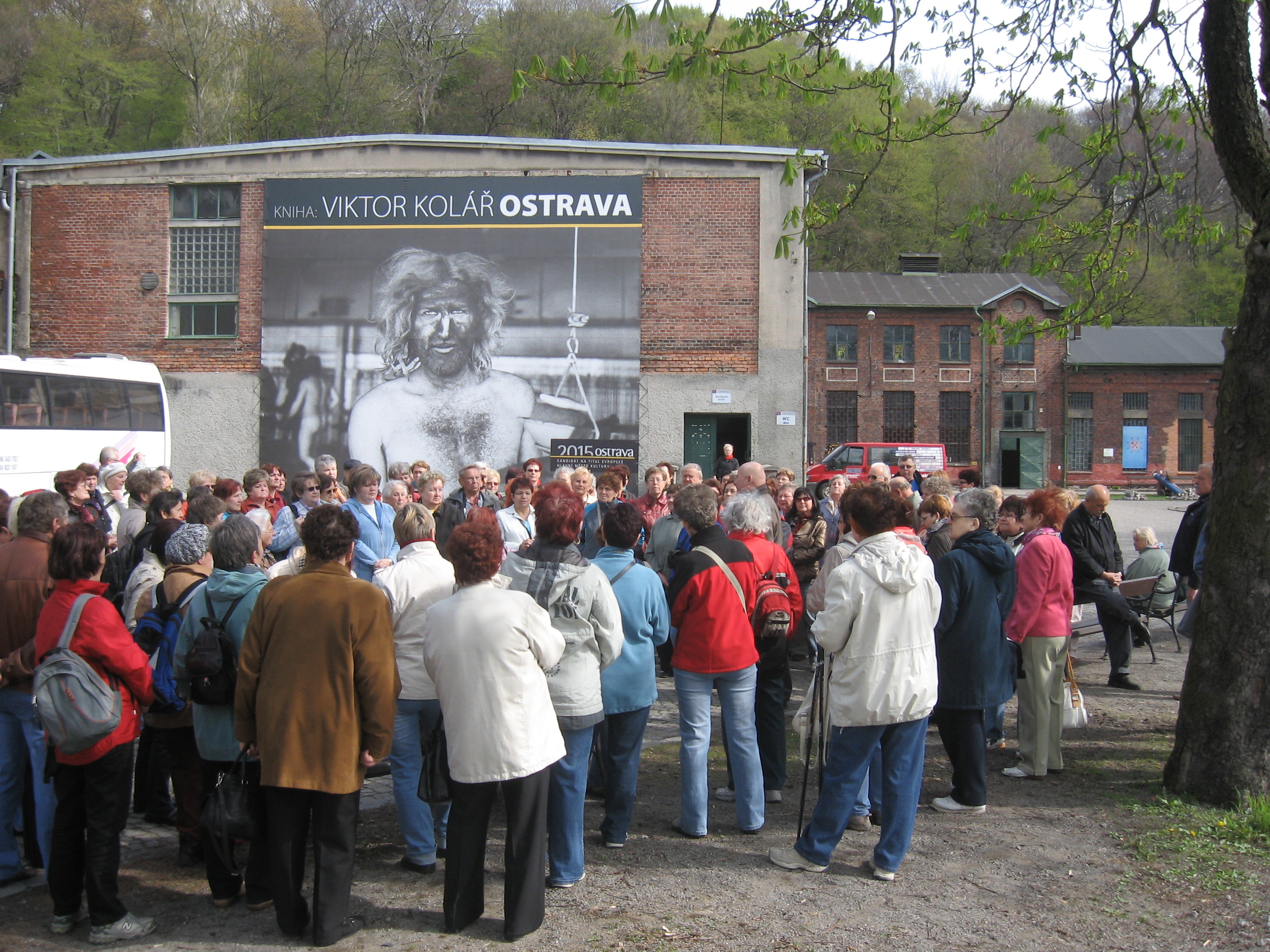 duben 2012- Landek,přednáška,výtv.dílna 033